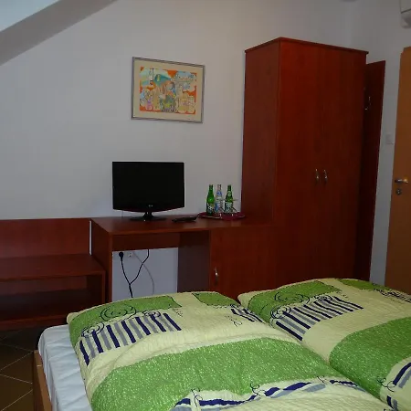 Bed & Breakfast Panorama Panzio Matrafured